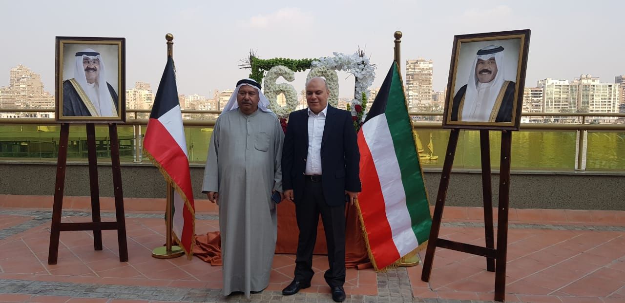 السفير الكويتى محمد صالح الذويخ والمستشار الإعلامى للسفارة عبد الغنى صلاح