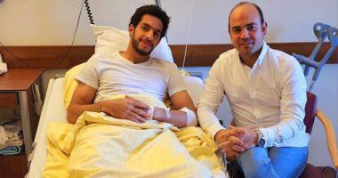 مصطفى شوبير يصل النمسا لإجراء جراحة غضروف الركبة