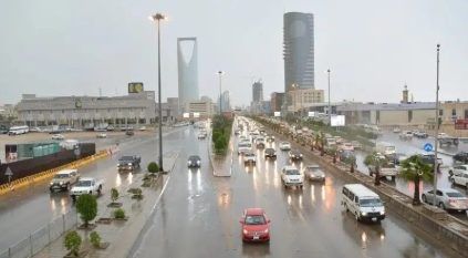 الدفاع المدني يحذر من أمطار رعدية على معظم المناطق بداية من الغد