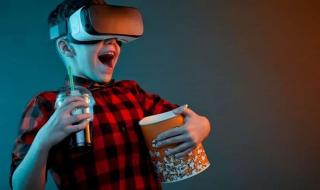 كيفية مشاهدة الأفلام بتقنية الواقع الافتراضي