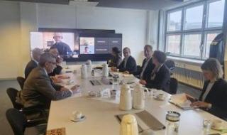 مصر
      وألمانيا
      تبحثان
      إيجاد
      مسارات
      لانتقال
      العمالة
      المصرية
      المدربة