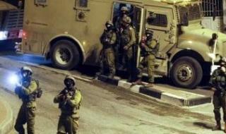 الاحتلال
      الإسرائيلى
      يطلق
      الرصاص
      وقنابل
      الصوت
      خلال
      اقتحامه
      "نابلس"
      بالضفة