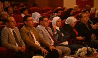 عندما
      يلتقي
      التراث
      بالمسرح..
      بورسعيد
      تغني
      والطفولة
      ترقص
      في