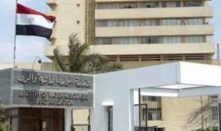 وزير
      الرى:
      رفع
      التصرفات
      المائية
      المطلوبة
      بالترع
      والحفاظ
      على
      مناسيب
      المصارف