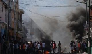 العصابات
      تستولى
      على
      هايتى
      وتسيطر
      على
      90%
      من
      العاصمة
      وهروب
      آلاف
      السجناء