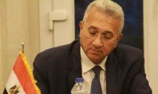السفير
      حجازى:
      زيارة
      ماكرون
      لمصر
      تحظى
      بأهمية
      بالغة
      وتأتى
      فى
      توقيت
      شديد
      الحساسية