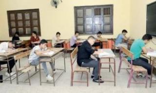 المدارس
      الثانوية
      تحذر
      الطلاب
      المتأخرين
      عن
      تسجيل
      استمارة
      التقدم
      للامتحانات