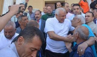 محافظ
      الوادي
      الجديد
      يمنح
      جمعيات
      المساكن
      فرصة
      لتوفيق
      أوضاعها