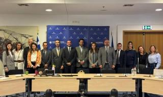 التضامن
      الاجتماعي
      تشارك
      في
      زيارة
      تبادل
      الخبرات
      والممارسات
      الخاصة
      بملف
      مكافحة
      الهجرة...اليوم
      السبت،
      12
      أبريل
      2025
      01:04
      مـ
       
      منذ
      18
      دقيقة
