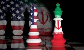 ترامب
      مُهددًا
      إيران:
      أتوقع
      اتخاذ
      "قرار
      سريع"
      بشأنهم