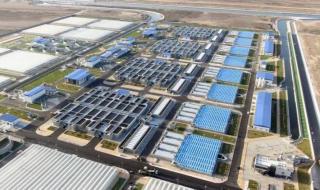 الدولة
      استثمرت
      700
      مليار
      جنيه
      بمشروعات
      التنمية