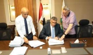 محافظ
      الجيزة
      يعتمد
      مخططات
      أحياء
      الوراق
      وإمبابة
      والمنيرة
      والعجوزة