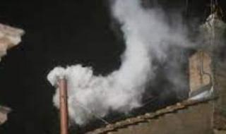 تصاعد
      الدخان
      الأبيض
      من
      الفاتيكان
      فى
      إشارة
      إلى
      اختيار
      البابا
      الجديد