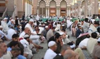 بعد
      وداع
      مكة..
      المدينة
      المنورة
      تفتح
      ذراعيها
      لاستقبال
      ضيوف
      الرحمن