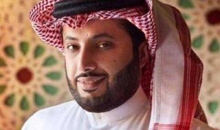 تركي
      آل
      شيخ
      يحتفل
      بعيد
      ميلاده