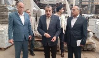 وزير
      الإنتاج
      الحربى
      يتابع
      سير
      العملية
      الإنتاجية
      بشركة
      شبرا
      للصناعات
      الهندسية