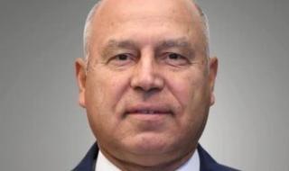 كامل
      الوزير:
      الأتوبيس
      الترددى
      وسيلة
      نقل
      حضارية
      وصديقة
      للبيئة
      تربط
      شرق
      العاصمة
      بغربها