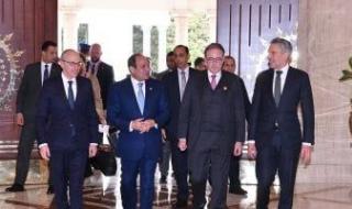 الرئيس
      السيسى
      يستقبل
      رؤساء
      وزراء
      دوقية
      لوكسمبورج
      وهولندا
      وبلجيكا