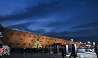 السياحة
      تكشف
      حقيقة
      ترك
      أغطية
      بلاستيكية
      ممزقة
      ومُلقاة
      على
      الأرض
      حول
      سور
      المتحف
      المصرى
      الكبير