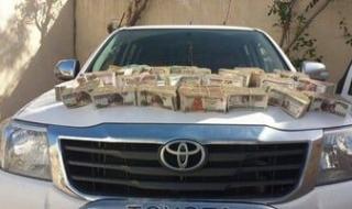 الداخلية:
      ضبط
      4
      متهمين
      غسلوا
      320
      مليون
      جنيه
      من
      تجارة
      المخدرات