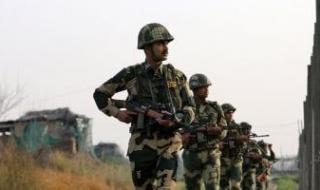 مقتل
      7
      أشخاص
      وإصابة
      27
      إثر
      انفجار
      مركز
      شرطة
      جامو
      وكشمير