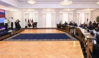 الرئيس
      السيسى:
      التطورات
      الإقليمية
      تستوجب
      تكاتف
      كل
      أبناء
      الوطن
      لحمايته
      من
      التهديدات