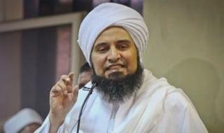 حبيب
      الجفرى
      مشيدا
      ببرنامج
      دولة
      التلاوة:
      يعكس
      مكانة
      مصر
      الرائدة
      فى
      عالم
      التلاوة