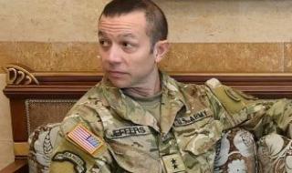 من
      هو
      الجنرال
      الأمريكى
      جاسبر
      جيفيرز
      المرشح
      لقيادة
      قوات
      الاستقرار
      فى
      غزة؟