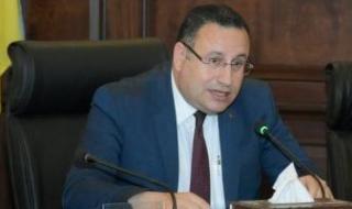 وزير
      التعليم
      العالي
      يعلن
      صدور
      قرارات
      جمهورية
      بتعيين
      قيادات
      جامعية
      جديدة