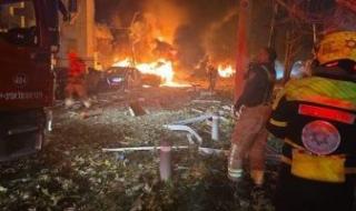 وسائل
      إعلام
      إسرائيلية:
      8
      مصابين
      جراء
      سقوط
      صواريخ
      إيرانية
      فى
      تل
      أبيب