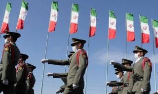 الحرس
      الثوري
      الإيراني
      يستهدف
      "مدمرة
      أمريكية"
      في
      المحيط
      الهندي