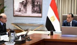 رئيس
      الوزراء
      يستعرض
      مع
      وزير
      الاستثمار
      والتجارة
      الخارجية
      عددا
      من
      ملفات
      العمل