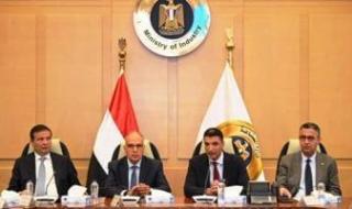 4
      وزراء
      يقررون
      تشكيل
      لجنة
      مشتركة
      لإدارة
      البصمة
      المائية
      فى
      الصناعات
      الغذائية