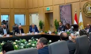 منال
      عوض:
      إطلاق
      منظومة
      المحال
      العامة
      على
      منصة
      مصر
      الرقمية
      لتبسيط
      التراخيص