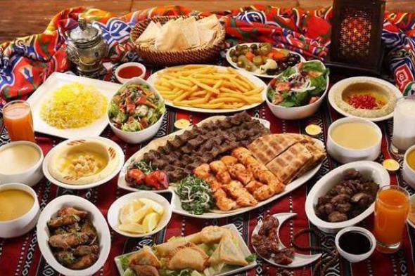 أفكار مبتكرة تساعدك لتزيين مائدة الإفطار في عزومات رمضان
