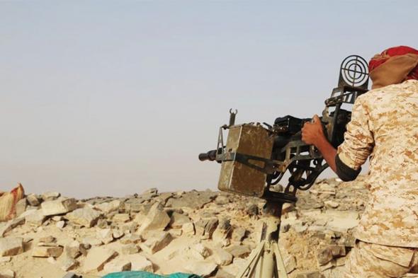 الجيش اليمني يستهدف الحوثيين بضربات نوعية في جبهات متعددة