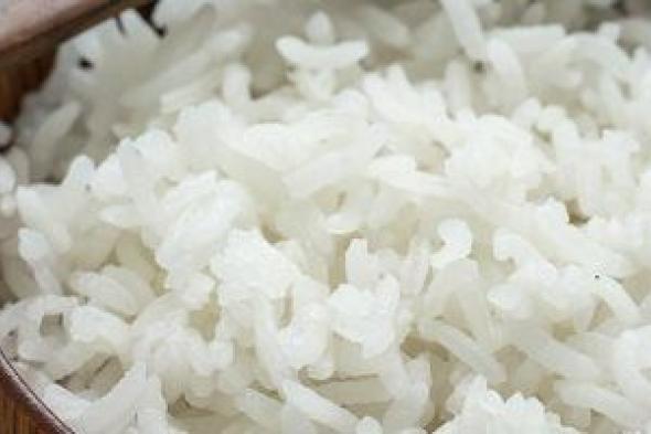 طرح الأرز الأبيض فى الأسواق بـ12 جنيها للكيلو "السائب" والمعبأ بحد أقصى 15 جنيها