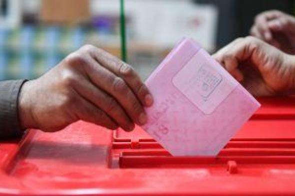 هيئة الانتخابات التونسية تصادق على إجراءات الاقتراع والفرز للانتخابات التشريعية
