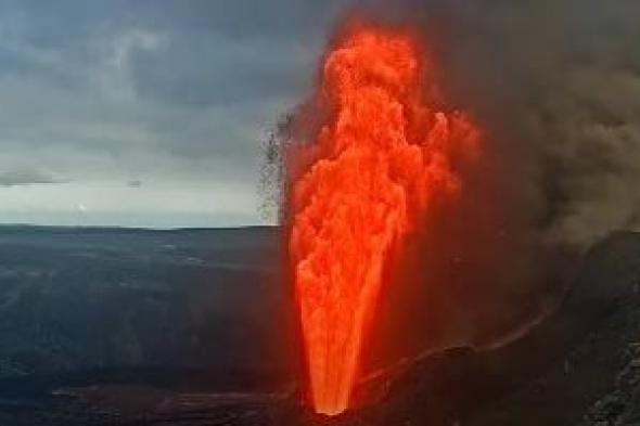 العملاق
      النائم
      يستيقظ..
      علماء
      يحذرون
      من
      ثوران
      وشيك
      لبركان
      فى
      تشيلى
