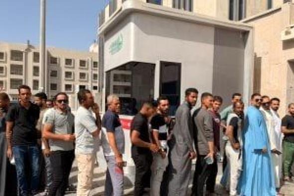 المصريون
      فى
      الإمارات
      يدلون
      بأصواتهم
      فى
      انتخابات
      النواب..
      صور