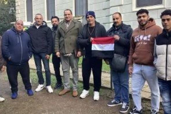 استمرار
      توافد
      المصريين
      بروما
      على
      السفارة
      للإدلاء
      بأصواتهم
      فى
      انتخابات
      النواب..
      فيديو
      وصور