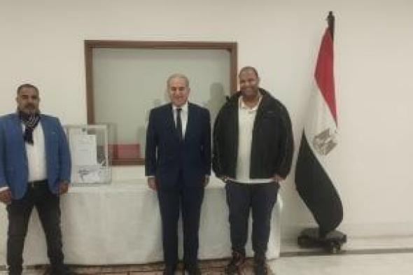 السفارة
      المصرية
      بالمغرب
      تغلق
      باب
      التصويت
      مع
      انتهاء
      اليوم
      الأول
      بانتخابات
      النواب