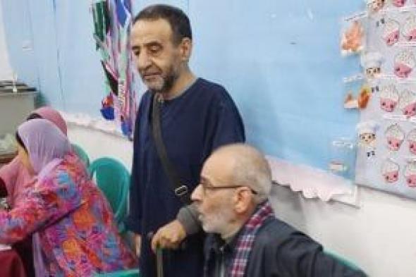 كبار
      السن
      والنساء
      يتصدرون
      المشهد
      الانتخابى
      فى
      المطرية
      وعين
      شمس
      بالانتخابات