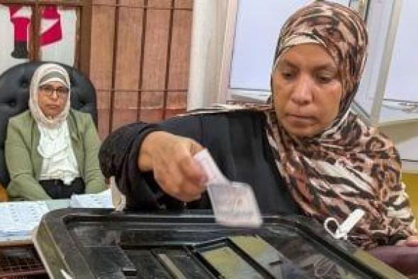 ما
      بين
      الحسم
      والإعادة..
      منافسة
      شرسة
      فى
      9
      دوائر
      انتخابية