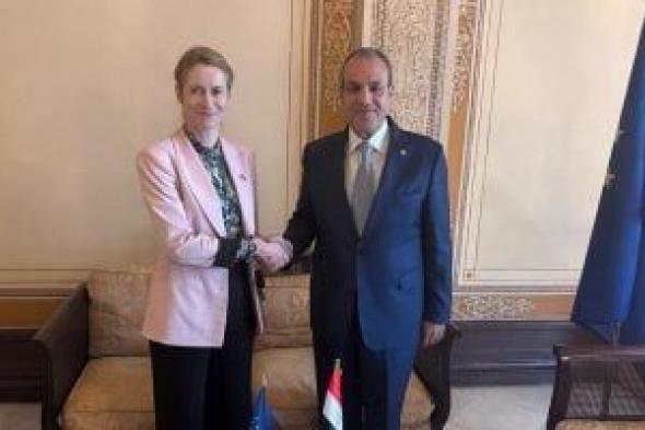 وزير
      الخارجية
      يجدد
      التأكيد
      على
      حل
      الدولتين
      ووحدة
      الأراضى
      الفلسطينية