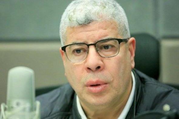 عمر
      فرج
      يقترب
      من
      نادٍ
      سويدي
      بعد
      فسخ
      عقده
      مع
      الزمالك