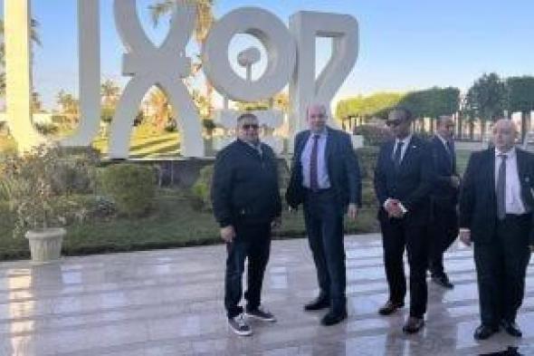 تفتيش
      أمنى
      وبيئى
      لمطار
      الأقصر
      ومواقع
      البالون
      الطائر
      بالبر
      الغربى