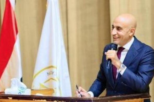 وزير
      التربية
      التعليم
      فى
      زيارة
      مفاجئة
      لعدد
      من
      مدارس
      بنى
      سويف