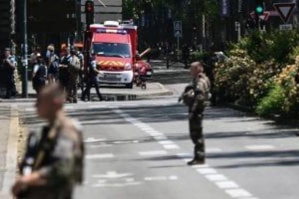 إصابة
      3
      نساء
      بجروح
      فى
      عمليات
      طعن
      داخل
      مترو
      باريس