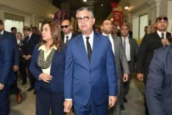 وزيرا
      التموين
      والتنمية
      المحلية
      يفتتحان
      سوق
      مستلزمات
      الأسرة
      والسلع
      بالسبتية